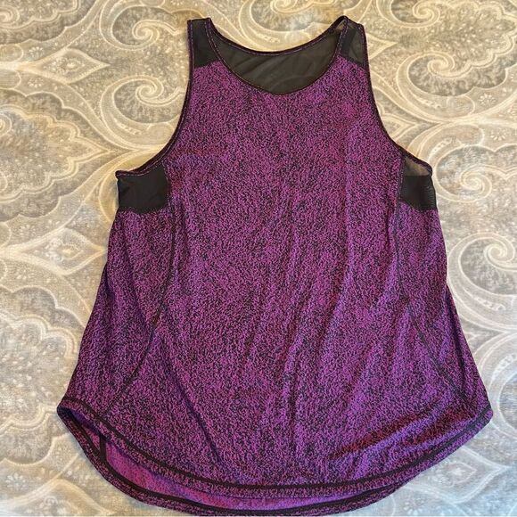 Lululemon Sculpt Tank II
Circuit Aurora Black / Black - Picture 6 of 6